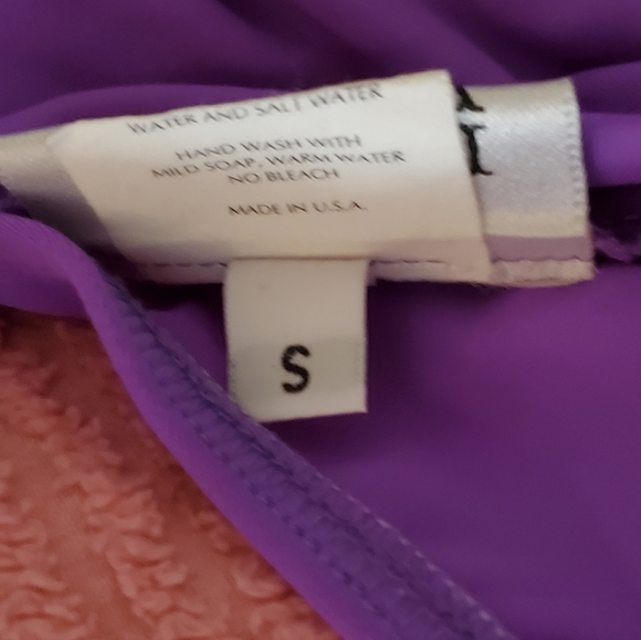 NORMA KAMALI OMO VIOLET PURPLE ๐ ONE PIECE SWIMSUIT MAILLOT PLUNGING NECKLINE - Picture 6 of 16